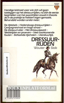 2349 Dressuur rijden